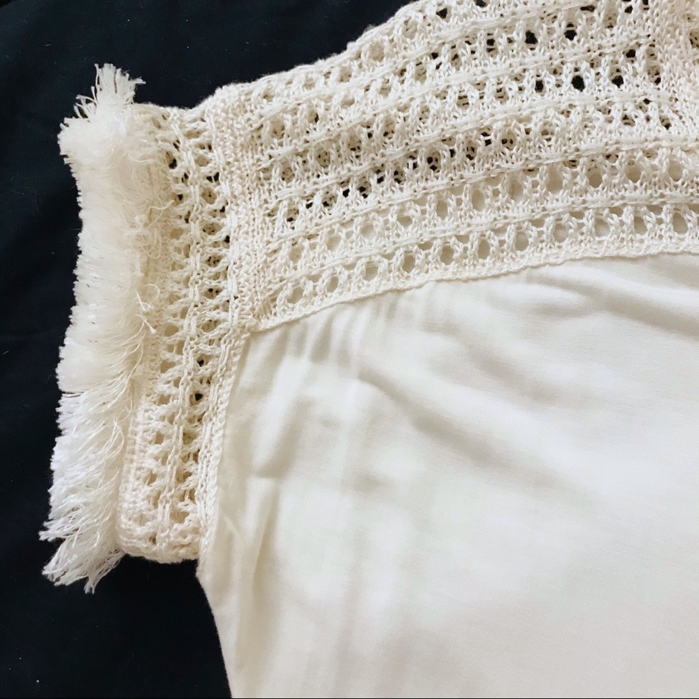 Ann Taylor LOFT Cream/Off-White Lace Detail Top XS